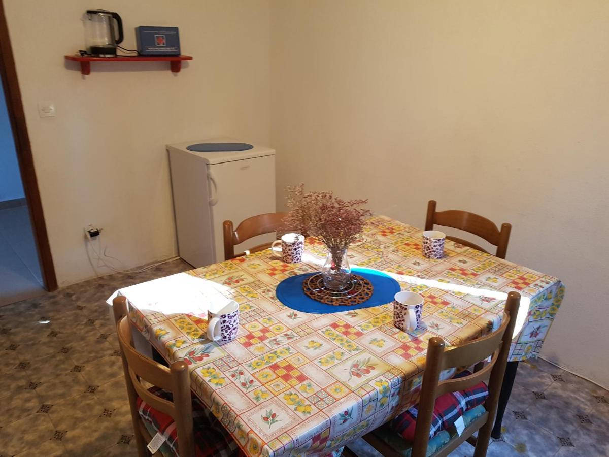 Extra Spacious Seaview Apartments Close To The Beach, With Large Terraces And Free Wi-Fi & Ac & Bbq & Parking Space Sali Eksteriør billede